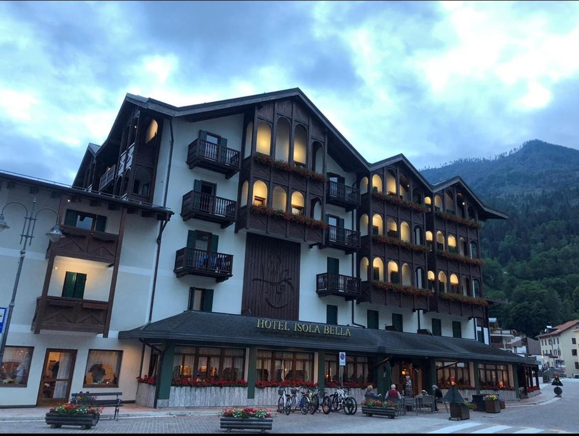 Hotel Isolabella Wellness Fiera Di Primiero Eksteriør bilde