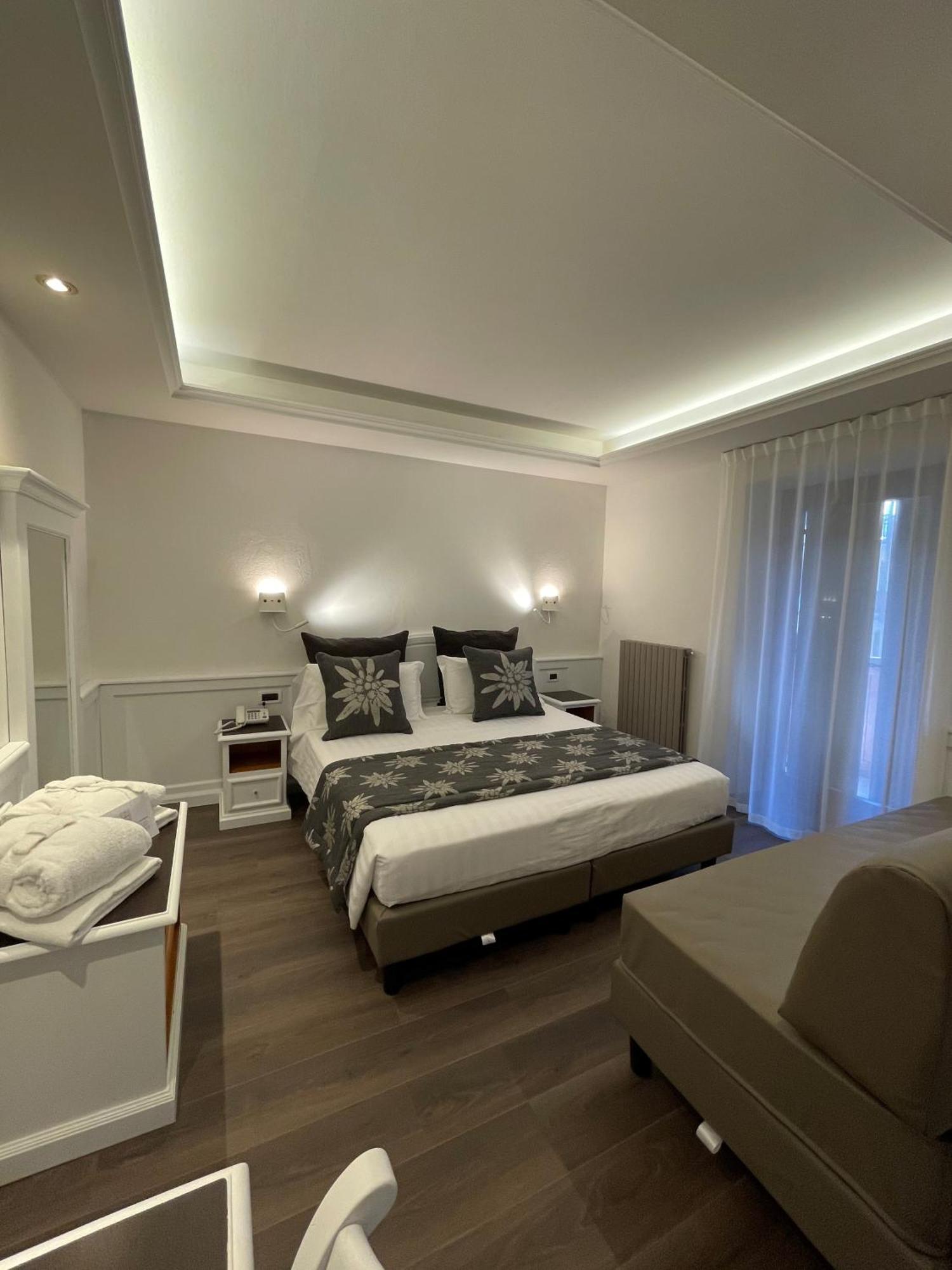 Hotel Isolabella Wellness Fiera Di Primiero Eksteriør bilde