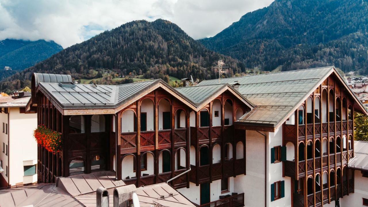 Hotel Isolabella Wellness Fiera Di Primiero Eksteriør bilde